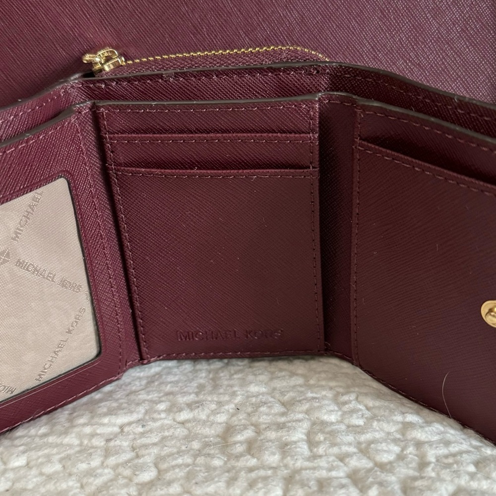 Tri fold wallet